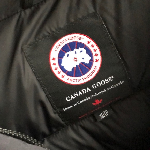 Navy Canada goose freestyle vest - Picture 10 of 11